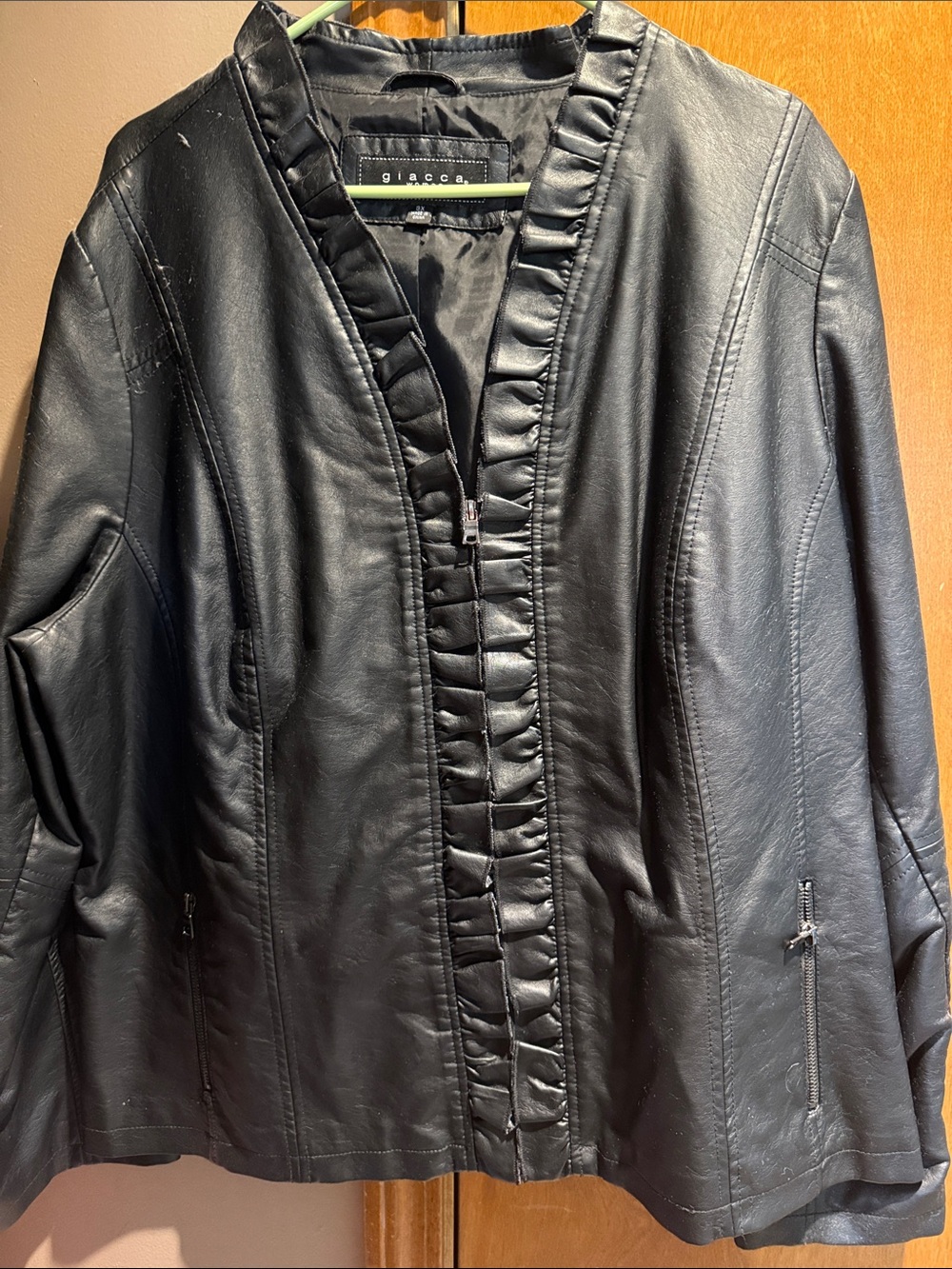 giacca Black Fake Leather Jacket with Ruffle-Trim Front